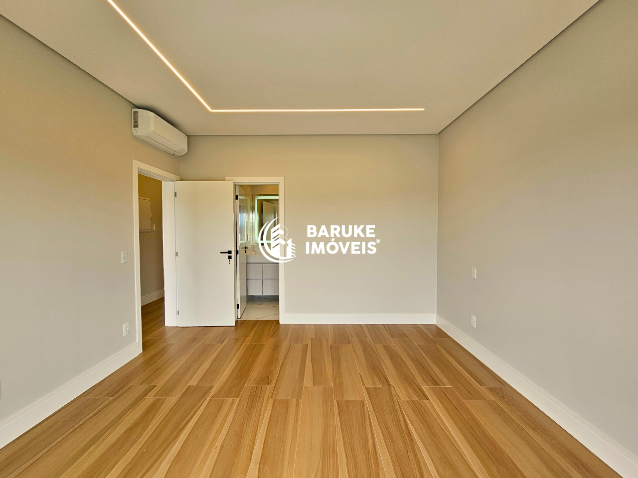 Casa de condomínio à venda no bairro Jardim Villa SapezalIndaiatuba: