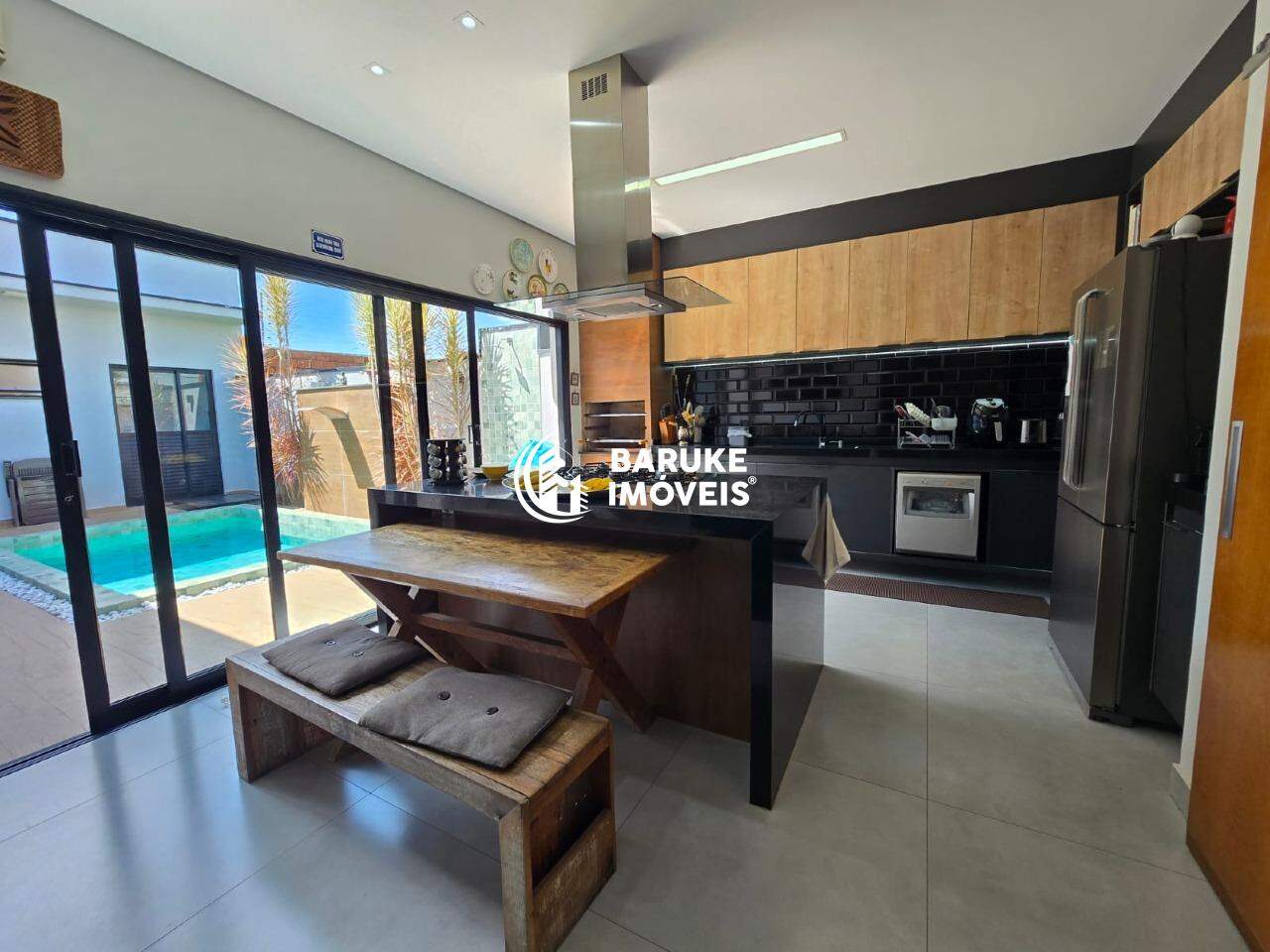 Casa de condomínio para aluguel no bairro JARDIM RESIDENCIAL VIENAIndaiatuba: 