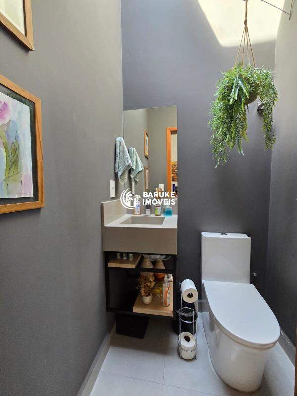 Casa de condomínio para aluguel no bairro JARDIM RESIDENCIAL VIENAIndaiatuba: 