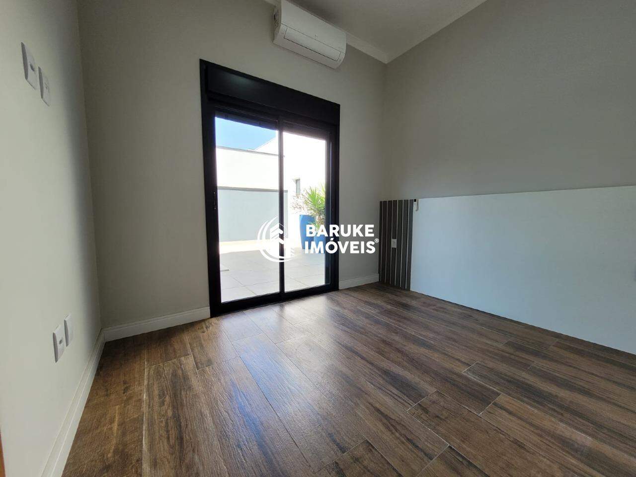 Casa de condomínio para aluguel no bairro JARDIM PIEMONTEIndaiatuba: 
