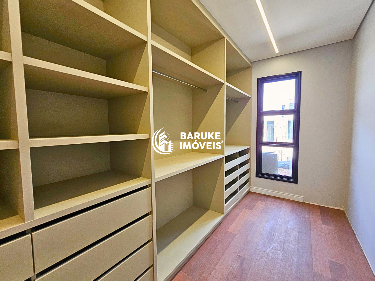 Casa de condomínio à venda no bairro Jardim Villa SapezalIndaiatuba: 