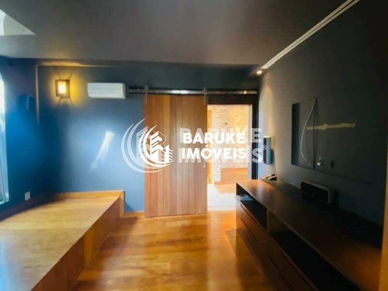 Casa de condomínio à venda no bairro JARDIM VILA PARADISOIndaiatuba: Sala cinema