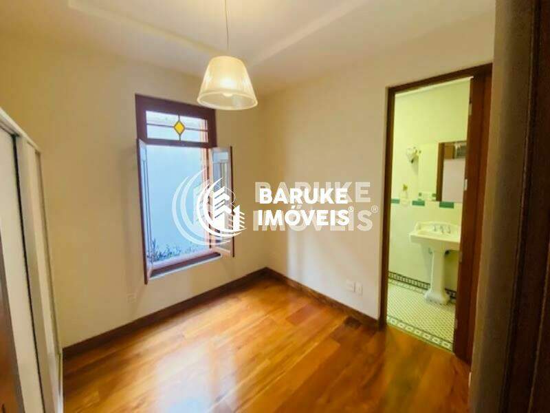 Casa de condomínio à venda no bairro JARDIM VILA PARADISOIndaiatuba: Suíte térreo
