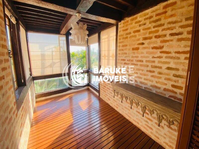 Casa de condomínio à venda no bairro JARDIM VILA PARADISOIndaiatuba: Varanda suíte máster