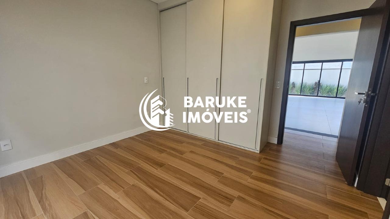 Casa de condomínio à venda no bairro Jardins do GolfeIndaiatuba: 