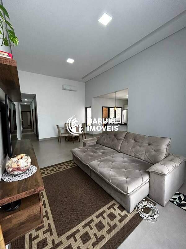 Casa de condomínio à venda no bairro JARDIM MANTOVAIndaiatuba: 