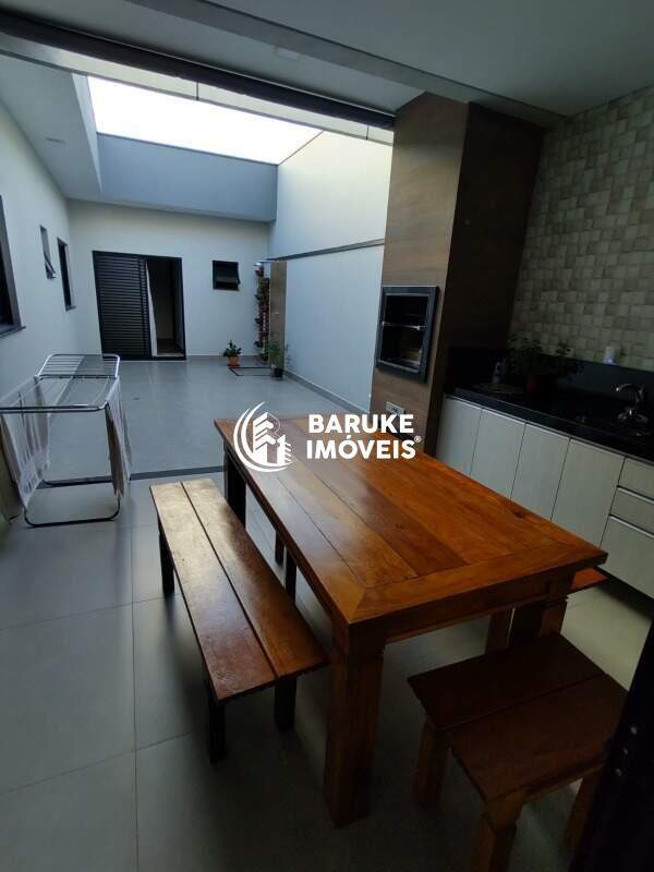 Casa de condomínio à venda no bairro JARDIM MANTOVAIndaiatuba: 