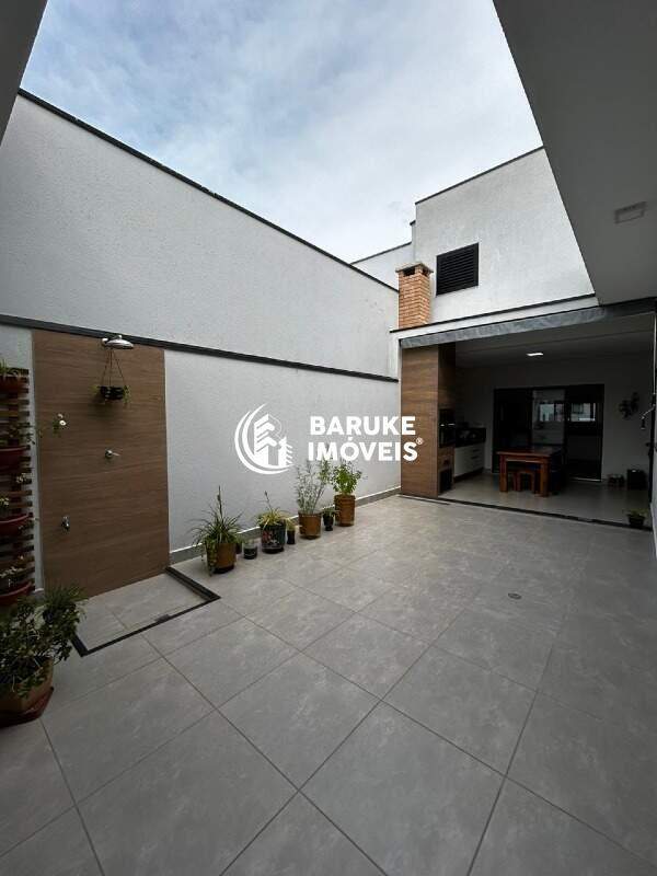 Casa de condomínio à venda no bairro JARDIM MANTOVAIndaiatuba: 
