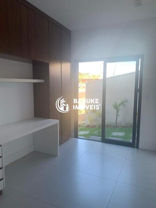 Casa de condomínio à venda no bairro Parque Villa dos PinheirosIndaiatuba: 