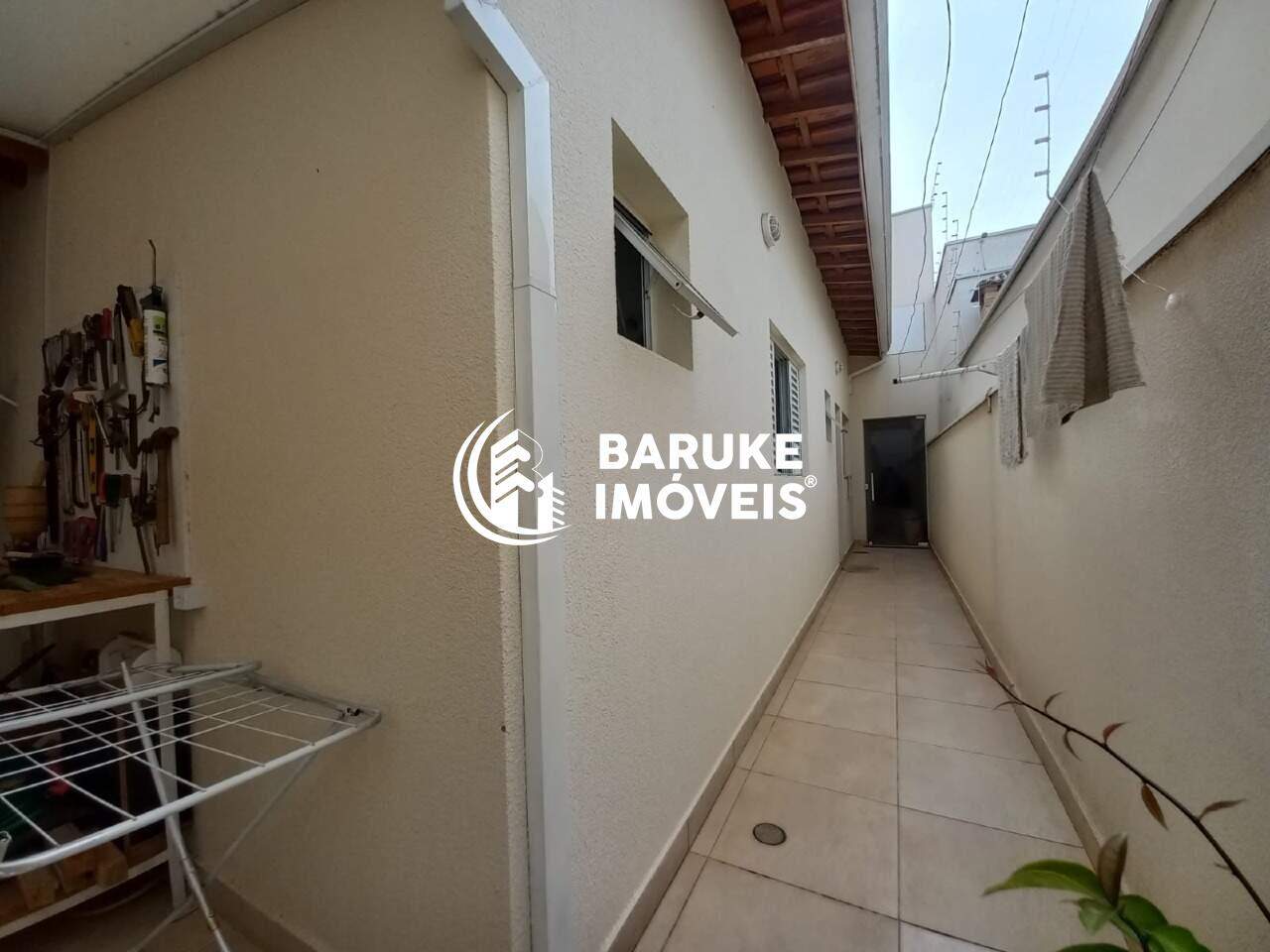 Casa à venda no bairro JARDIM RESIDENCIAL VENEZAIndaiatuba: Quintal
