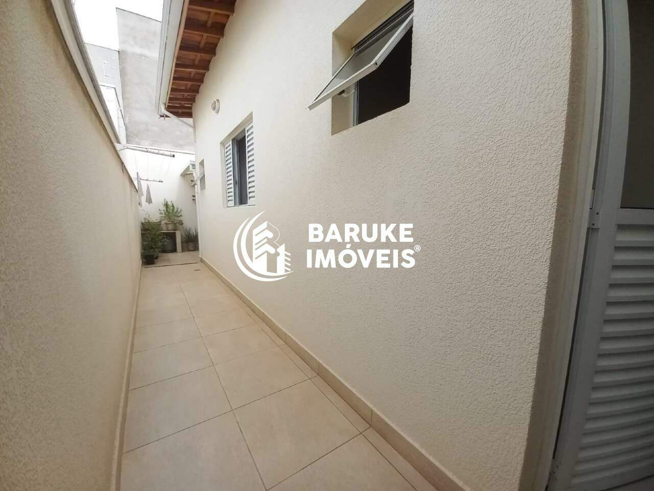 Casa à venda no bairro JARDIM RESIDENCIAL VENEZAIndaiatuba: Corredor Externo