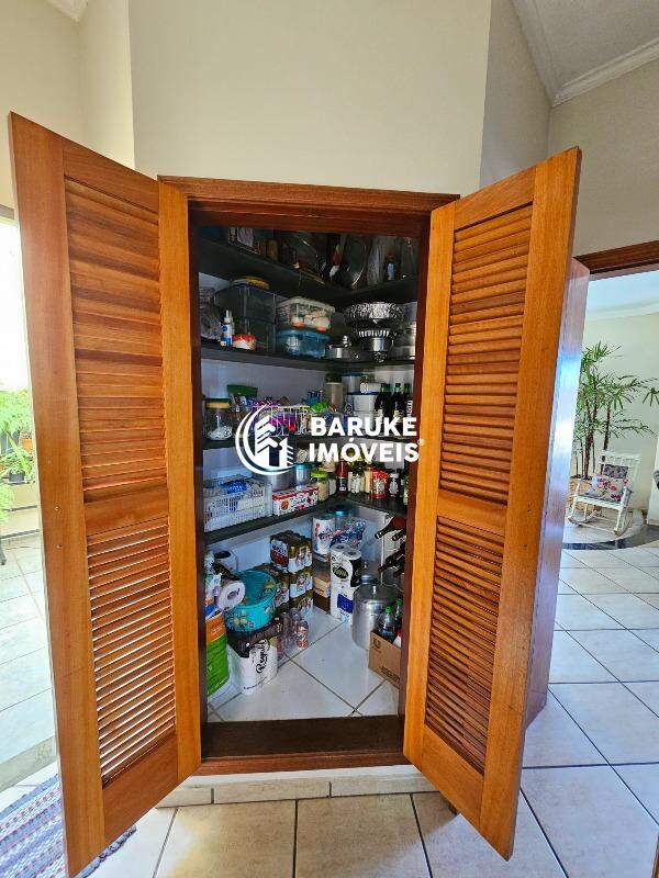 Casa à venda no bairro JARDIM REGENTEIndaiatuba: 