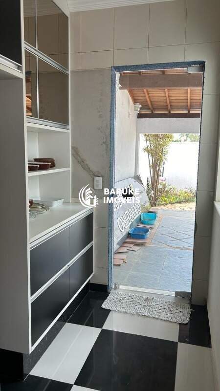Casa à venda no bairro VILA AVAÍIndaiatuba: 