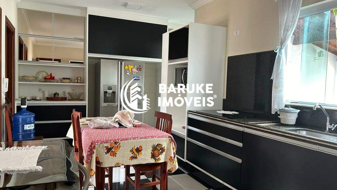 Casa à venda no bairro VILA AVAÍIndaiatuba: 