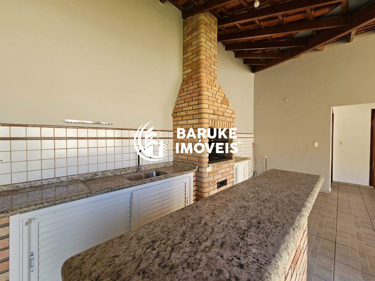 Casa à venda no bairro VILA AVAÍIndaiatuba: 