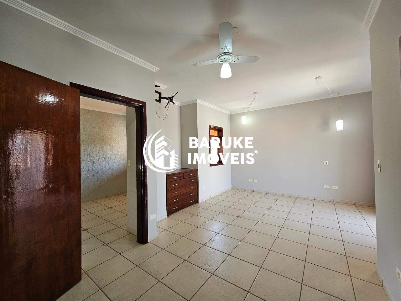 Casa à venda no bairro VILA AVAÍIndaiatuba: 