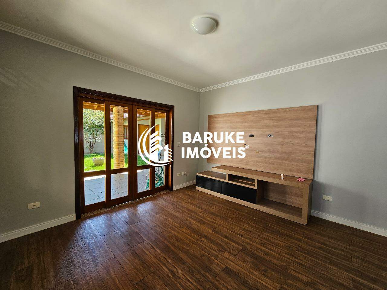 Casa à venda no bairro VILA AVAÍIndaiatuba: 