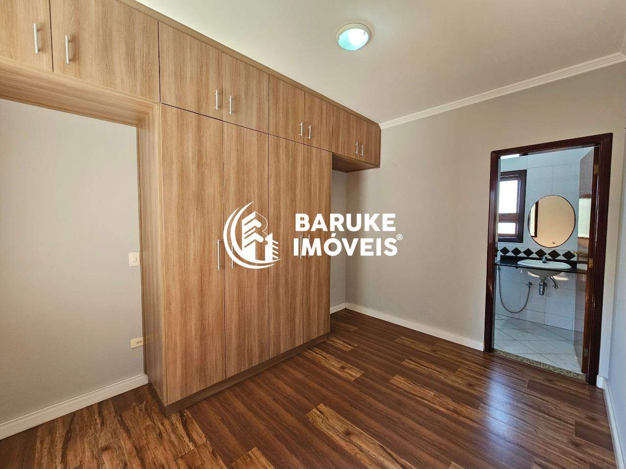 Casa à venda no bairro VILA AVAÍIndaiatuba: 