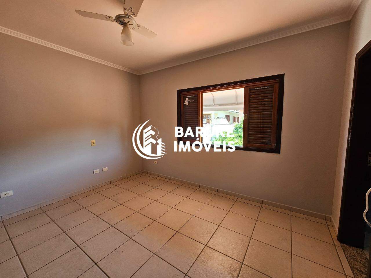 Casa à venda no bairro VILA AVAÍIndaiatuba: 