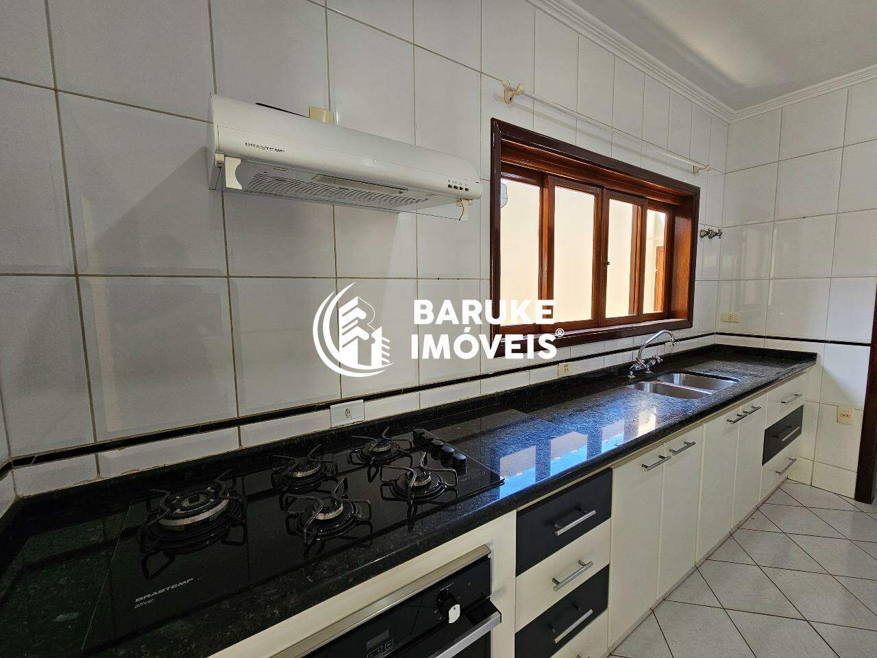 Casa à venda no bairro VILA AVAÍIndaiatuba: 