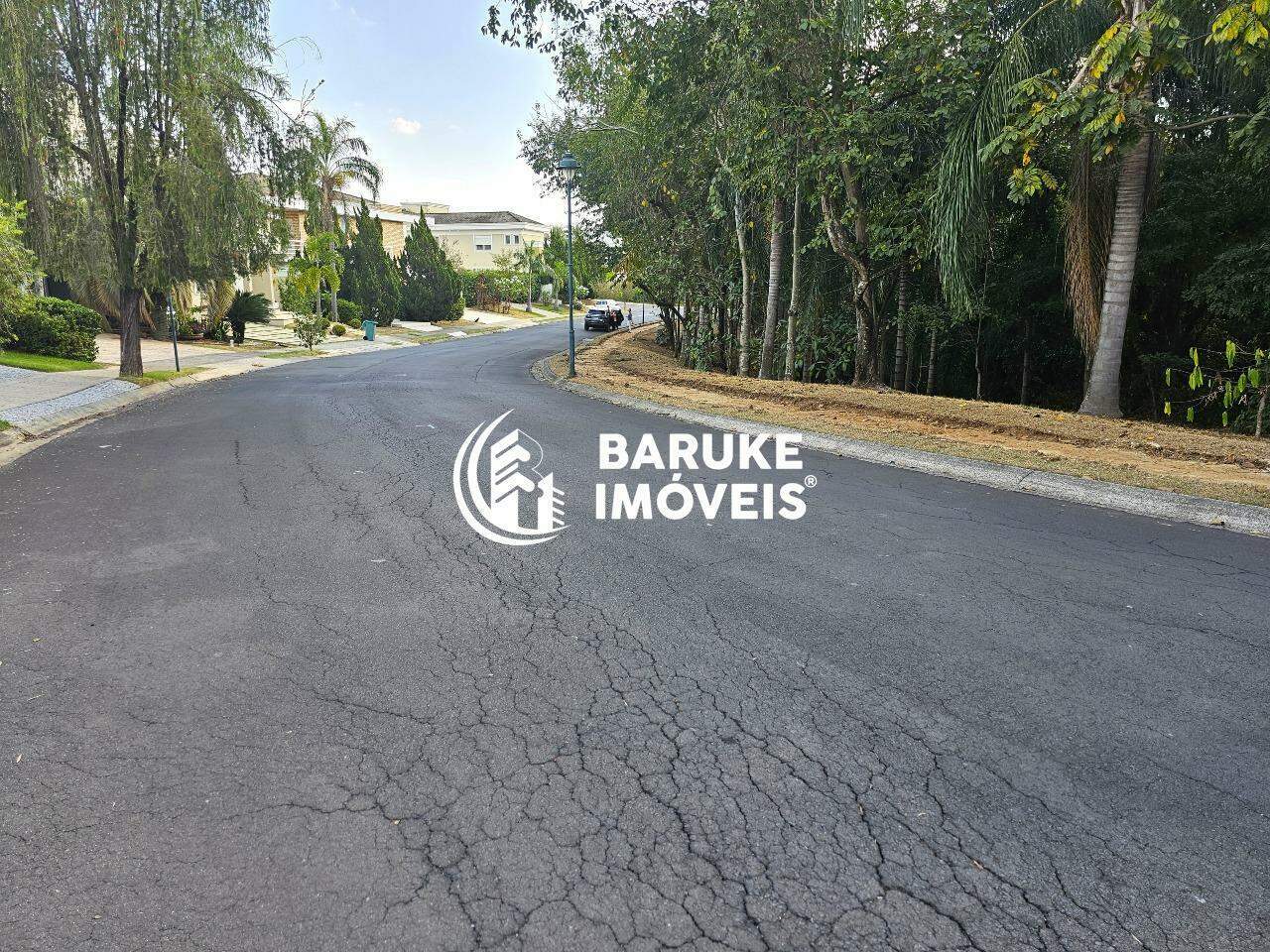 Terreno à venda no bairro JARDIM VILA PARADISOIndaiatuba: 