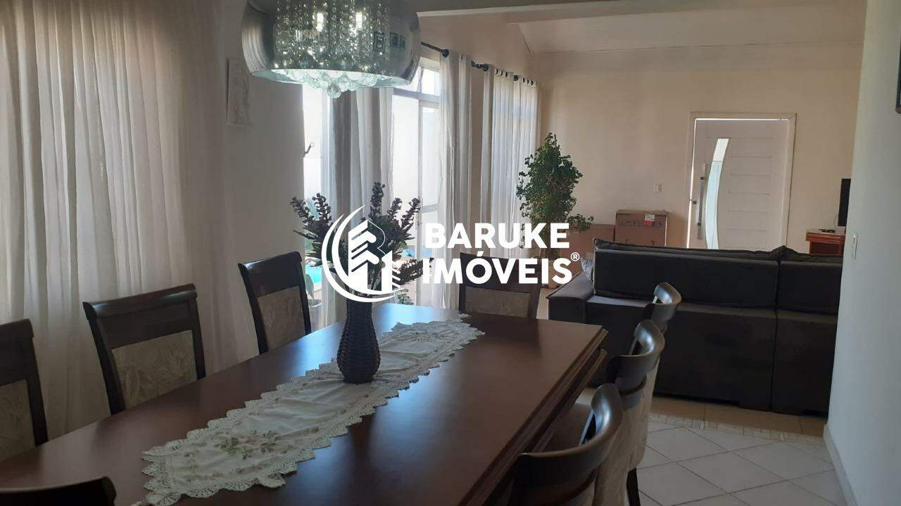 Casa à venda no bairro Jardim ReginaIndaiatuba: 