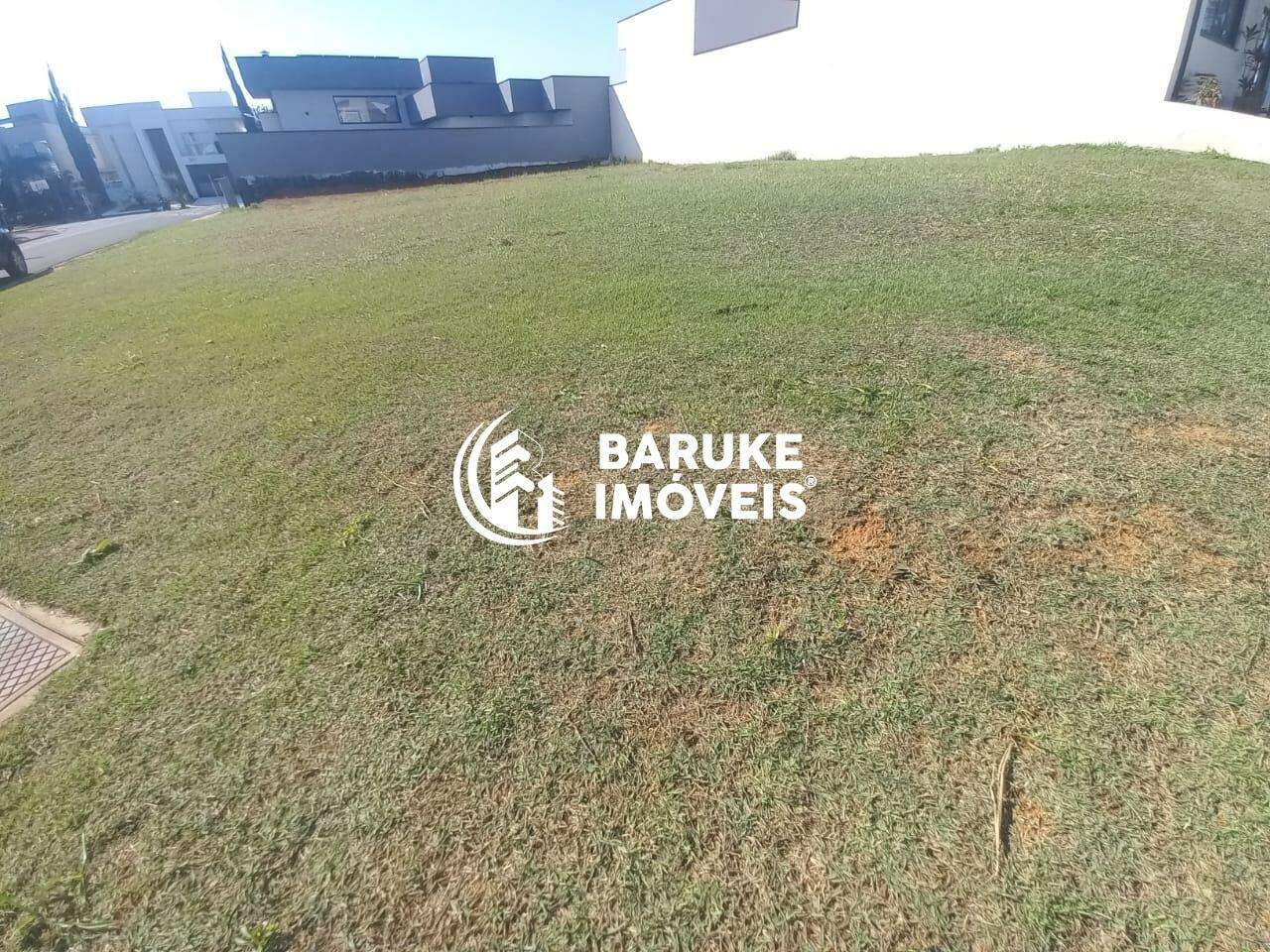 Terreno à venda no bairro JARDIM RESIDENCIAL DONA LUCILLAIndaiatuba: Frente 