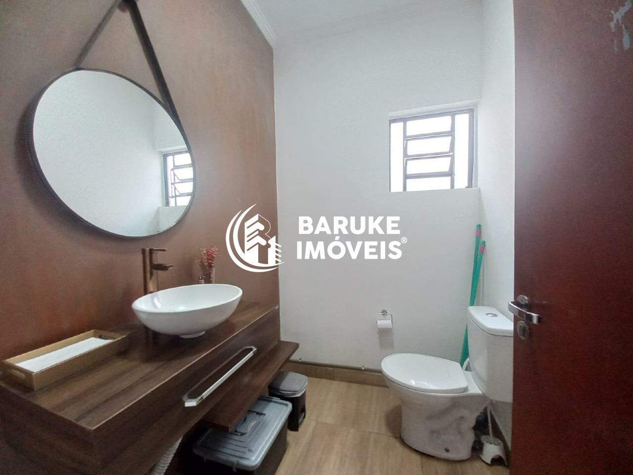 Ponto comercial à venda no bairro CENTROIndaiatuba: Banheiro 