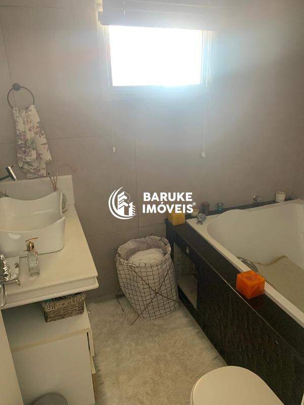 Casa à venda no bairro JARDIM VALENÇAIndaiatuba: 