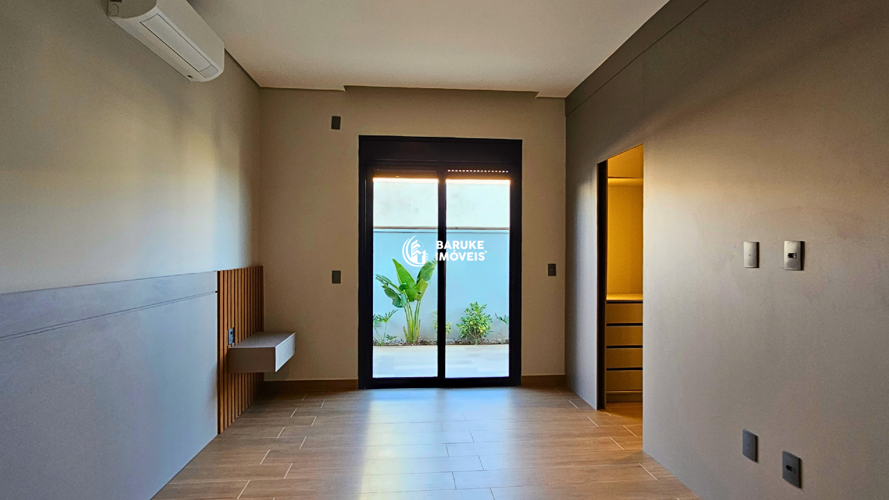 Casa de condomínio à venda no bairro Jardim Villa SapezalIndaiatuba: 