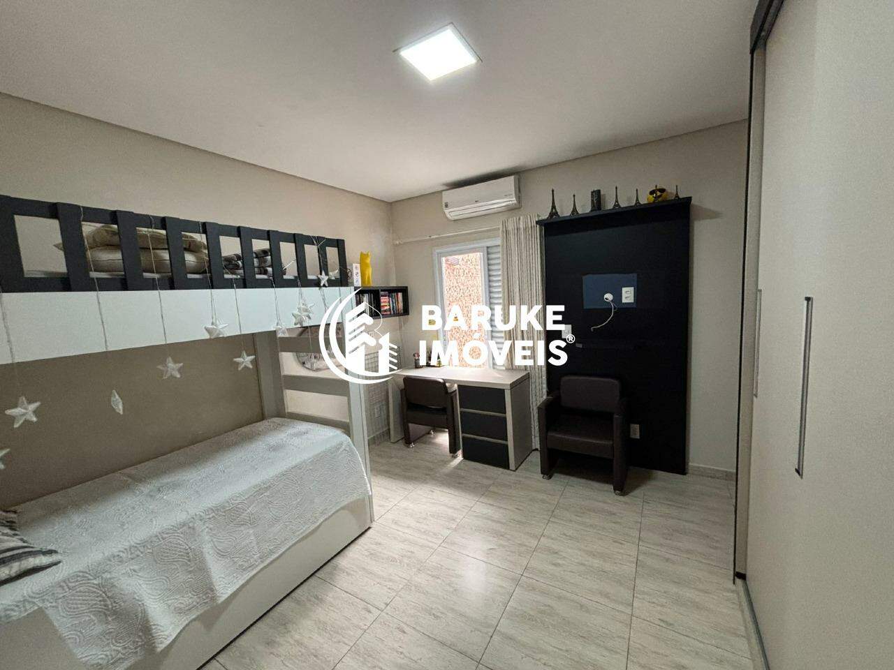 Casa de condomínio à venda no bairro JARDIM RESIDENCIAL DONA LUCILLAIndaiatuba: 