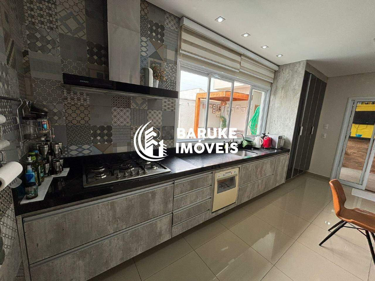 Casa de condomínio à venda no bairro JARDIM RESIDENCIAL DONA LUCILLAIndaiatuba: 