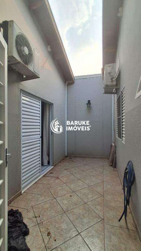Casa à venda no bairro JARDIM JEQUITIBAIndaiatuba: 