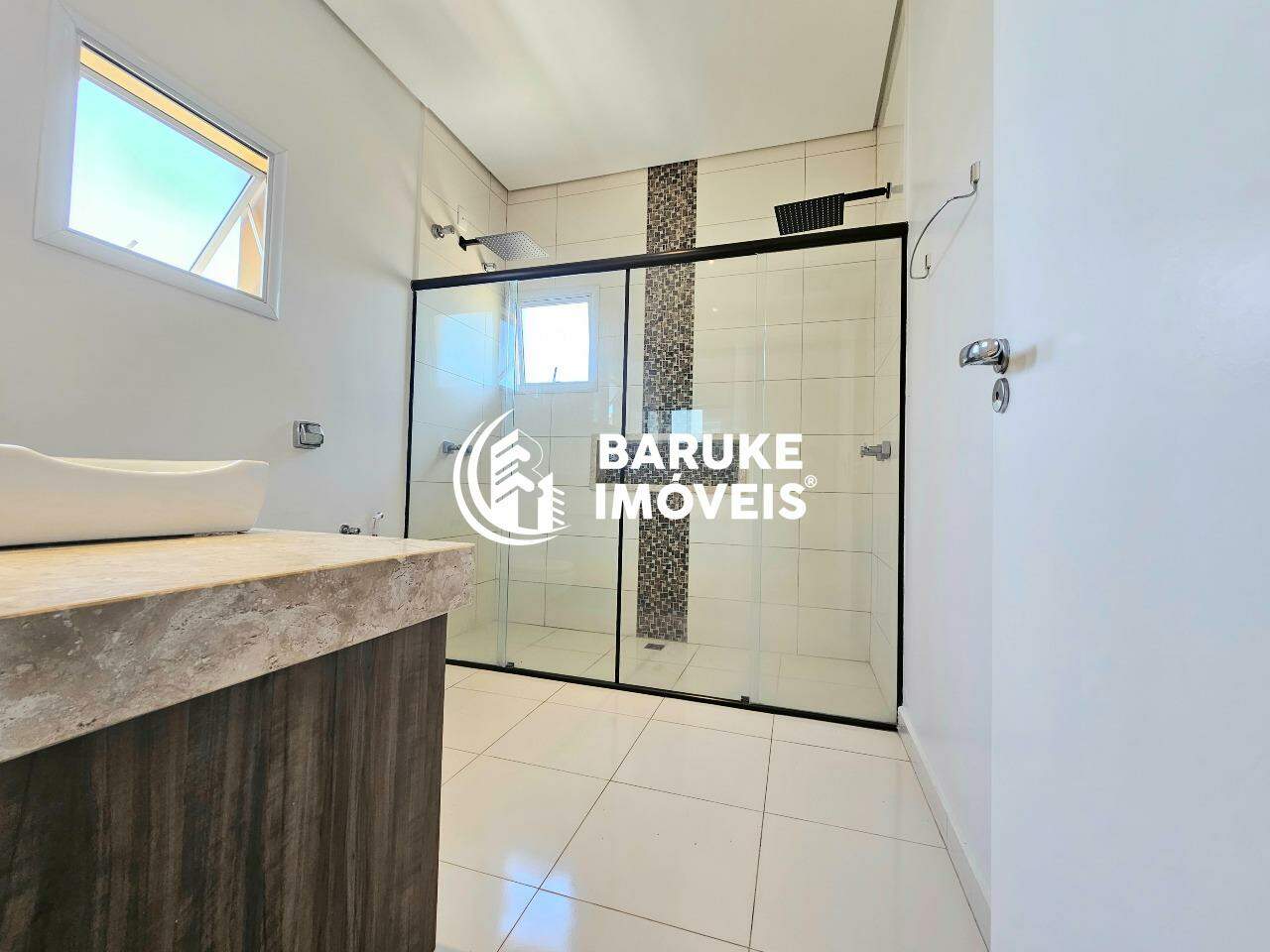 Casa de condomínio à venda no bairro JARDIM RESIDENCIAL SANTA CLARAIndaiatuba: 