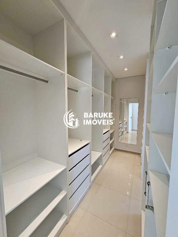 Casa de condomínio à venda no bairro JARDIM RESIDENCIAL SANTA CLARAIndaiatuba: 