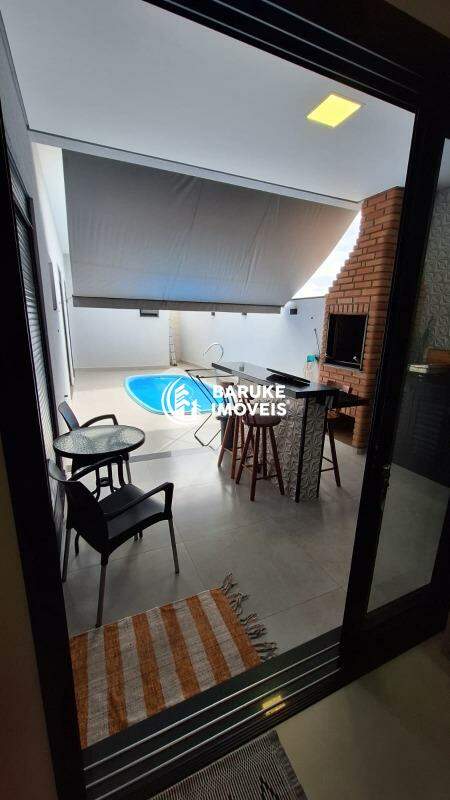 Casa de condomínio à venda no bairro JARDIM MANTOVAIndaiatuba: 