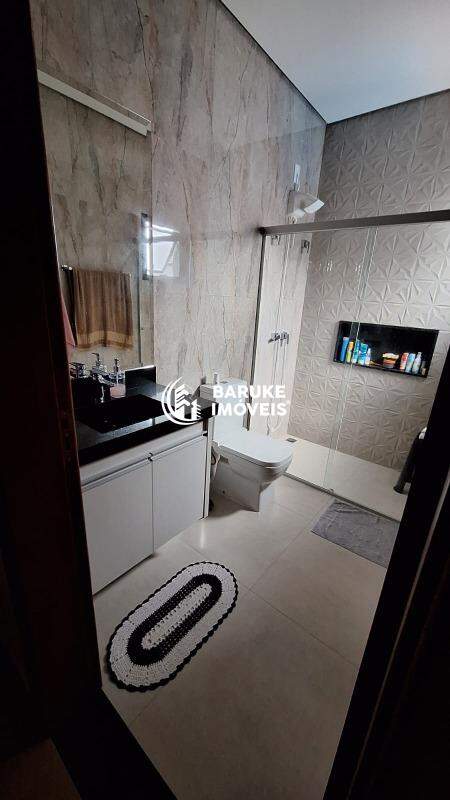 Casa de condomínio à venda no bairro JARDIM MANTOVAIndaiatuba: 