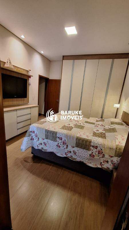 Casa de condomínio à venda no bairro JARDIM MANTOVAIndaiatuba: 