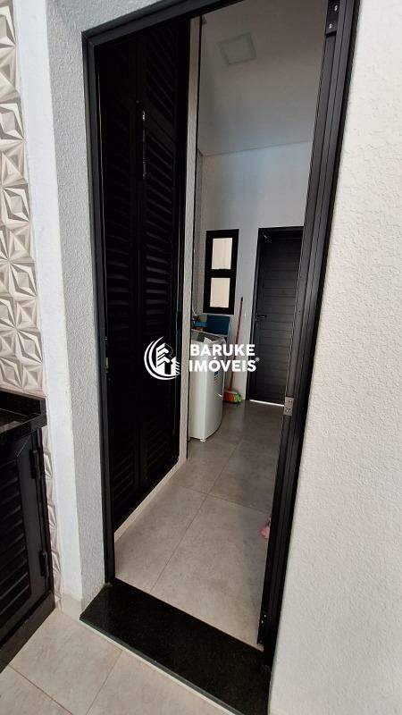 Casa de condomínio à venda no bairro JARDIM MANTOVAIndaiatuba: 