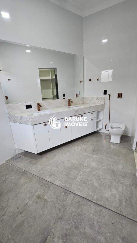 Casa de condomínio à venda no bairro JARDIM RESIDENCIAL VIENAIndaiatuba: 