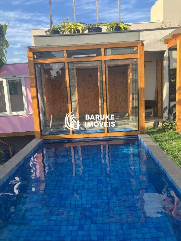 Casa de condomínio à venda no bairro JARDIM MANTOVAIndaiatuba: 