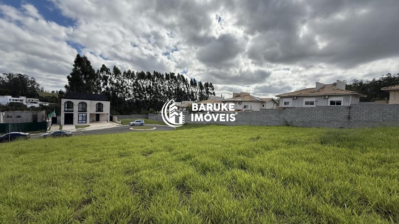 Terreno à venda no bairro Parque Villa dos PinheirosIndaiatuba: 