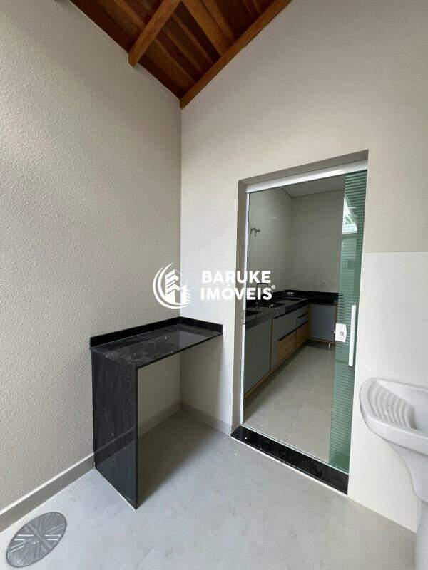 Casa à venda no bairro PARQUE SÃO LOURENÇOIndaiatuba: 