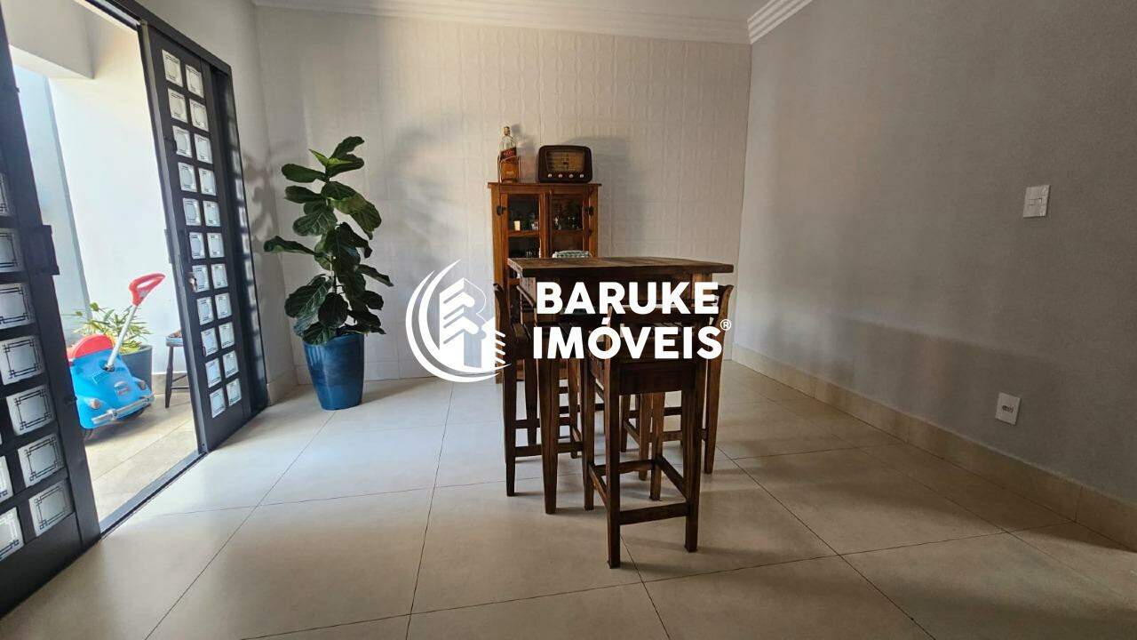 Casa à venda no bairro Jardim ReginaIndaiatuba: 