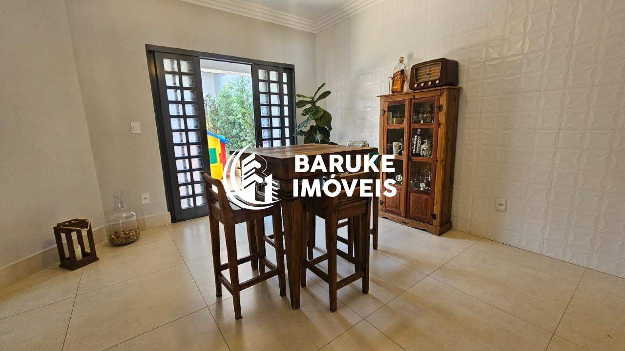Casa à venda no bairro Jardim ReginaIndaiatuba: 