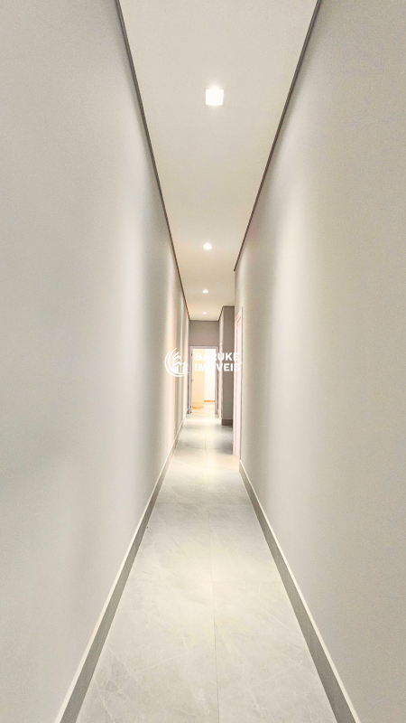 Casa de condomínio à venda no bairro JARDINS DI ROMAIndaiatuba: 