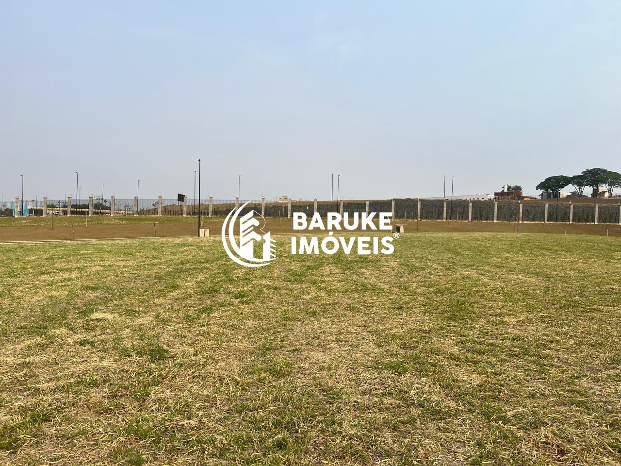 Terreno à venda no bairro Parque Villa dos PinheirosIndaiatuba: 