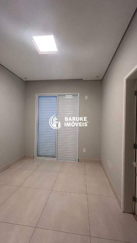 Casa de condomínio à venda no bairro JARDIM RESIDENCIAL VIENAIndaiatuba: 