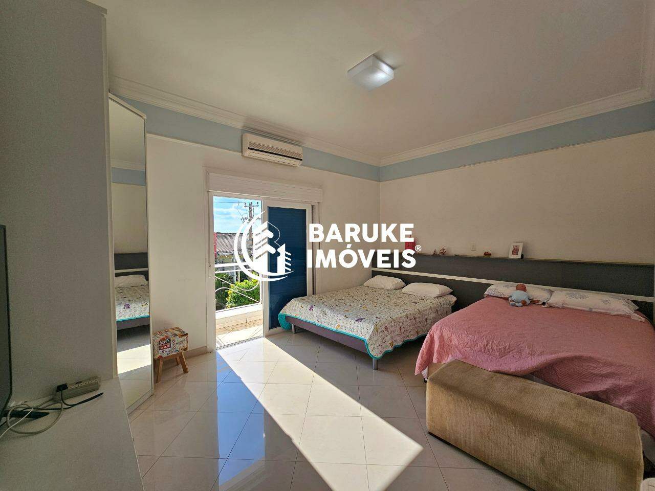 Casa de condomínio à venda no bairro JARDIM RESIDENCIAL VILLA SUÍÇAIndaiatuba: 