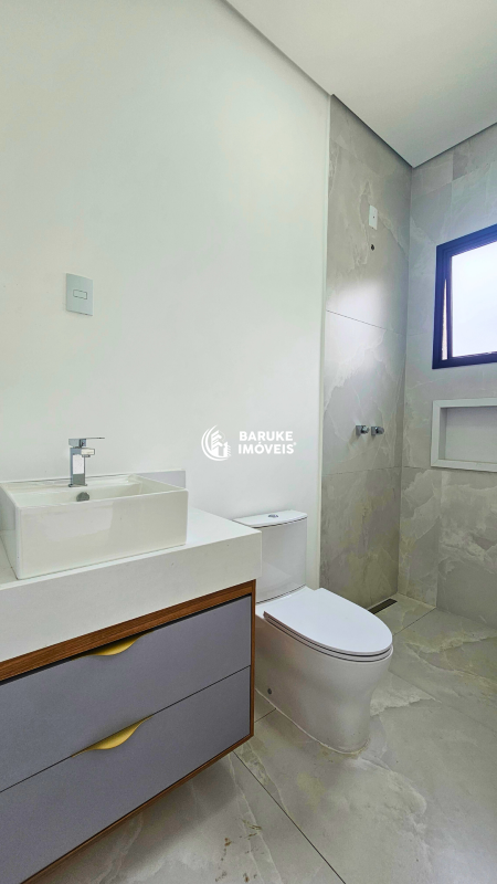 Casa de condomínio à venda no bairro JARDIM PIEMONTEIndaiatuba: 
